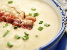 Esse creme de chuchu virou o meu jantar preferido no frio: receita deliciosa, quentinha e com pouco carboidrato