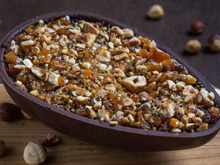 Ovo de páscoa com nozes