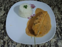 Salmão ao molho de requeijão