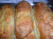 Pão caseiro com queijo