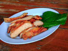 Filézinho crocante de pernil suíno à milanesa