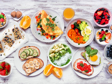 Os especialistas concordam: aqui está o que você deve comer no café da manhã para manter o peso e se alimentar de forma saudável