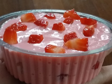 Creme de Morango com leite condensado