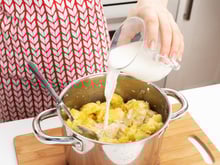 Purê aguado: esse é o ingrediente que vai salvar o a textura do seu acompanhamento