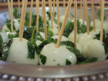 Ovos de codorna com azeite de oliva