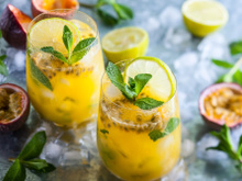 Não acreditei quando me falaram, mas fazer refrigerante de maracujá em casa é muito fácil (e sem conservantes!)