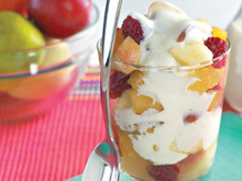 Salada de frutas com creme especial