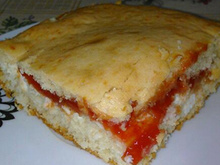 Bolo de ricota com goiabada