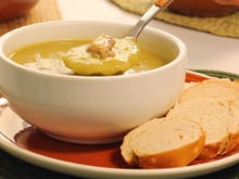 Toda frente fria pede: sopa de ervilha deliciosa pronta em 20 minutos com ingredientes simples