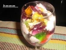 Gelatina colorida em cubinhos (super fácil e prática)