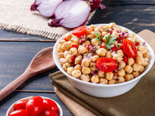 Salada de grão de bico: opções leves e cheias de sabor