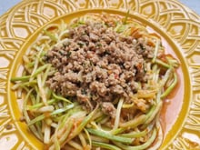 Macarrão sem massa: aprenda a fazer espaguete de legumes fácil e delicioso