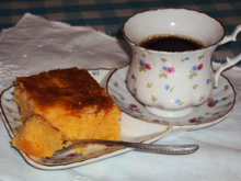 Bolo fofinho de flocão de milho