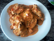 Bifes com molho de tomate