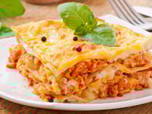 O gás acabou, mas fiz a lasanha na airfryer em 10 minutos e deu muito certo: veja como fazer para ficar bem gostoso