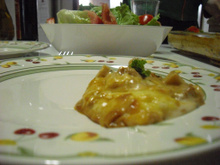 Salgado de creme de cebola com frango