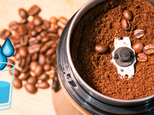 Moer café com um tiquinho de água é a nova moda e você não vai acreditar o motivo