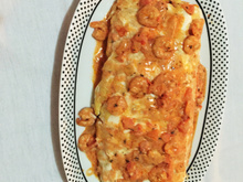 Rocambole de batata com camarão