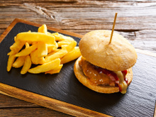 Hambúrguer de pão de queijo: confira a receita