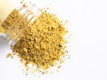 Use esse tempero com aroma de limão para diminuir o sal da comida: veja receita e faça em casa