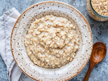 O ingrediente surpreendente que vai transformar o seu mingau de aveia de todos os dias: "Dá um sabor agradável"