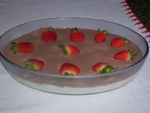 Sobremesa de morango e chocolate da Ana