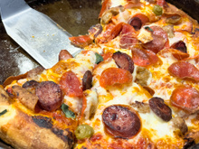 Faço essa pizza de frigideira todo final de semana que estou com preguiça e fica pronta em poucos minutos