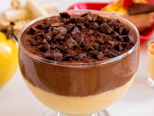 Bombom de travessa com mousse de maracujá