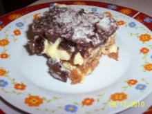 Pavê olho de sogra com calda de chocolate