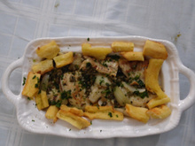 Filé de abadejo com molho de alcaparras