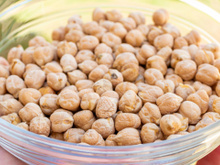 O superlegume rico em proteínas, minerais, vitaminas e fibras que luta contra o colesterol e é cultivado em mais de 50 países