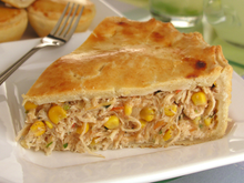 Adeus torta de frango ressecada: essa comida clássica de Festa Junina vai ficar ainda mais saborosa com essas dicas