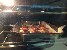 Mini pizza sem glúten com farinha zaya (farinha de mandioca)