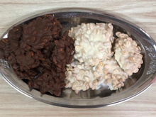 Pé de moleque de chocolate