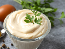 Nunca consegue acertar o ponto da maionese caseira? É porque você não sabe esse segredo de restaurante, é muito mais fácil