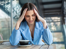 O que você come pode ser a causa da sua dor de cabeça: descubra alimentos que aliviam o desconforto