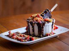 Sobremesa para chocólatras que derrete na boca e é muito fácil de fazer: receita simples vai te conquistar!