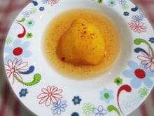 Pera caramelizada ao vinho e pimenta