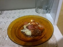 Bife à milanesa recheado com cobertura de calabresa