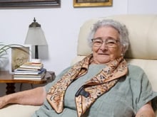 María Luisa López, uma professora de 100 anos: "Embora eu beba principalmente água, o vinho me ajudou a chegar onde estou."