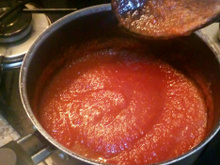 Molho fácil para pizza, tortilha, massas e afins