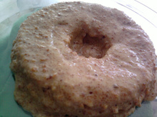 Bolo de fubá com amendoim