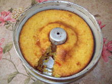 Bolo de milharina com goiabada