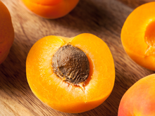 Esse doce é indispensável para preparar sobremesas de Natal: aprenda como fazer pêssego em calda