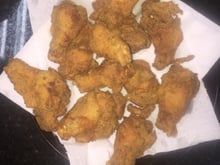 Coxinha da asa empanada sequinha e crocante