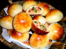 Pãozinho de batata recheado com frango e catupiry