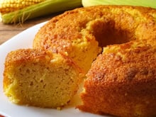 Bolo de milho verde de lata vegano e sem glúten (sem leite de vaca, sem ovo e sem farinha de trigo)