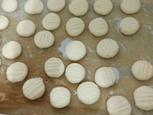 Biscoito de maisena com goiabada
