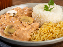 Strogonoff vapt-vupt para um almoço de Carnaval prático: receita é rápida, fácil e muito gostosa, qualquer um consegue fazer!