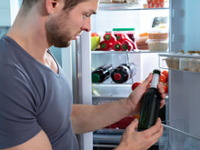 Percebi que a cerveja não estava gelando mais como antes e descobri que o problema estava na geladeira: conheça a gaxeta!